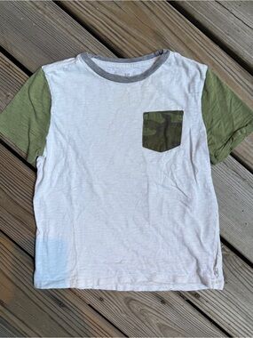 GAP Kids Boys Size Medium 8 Colorblock Camo Pocket Tee White Green